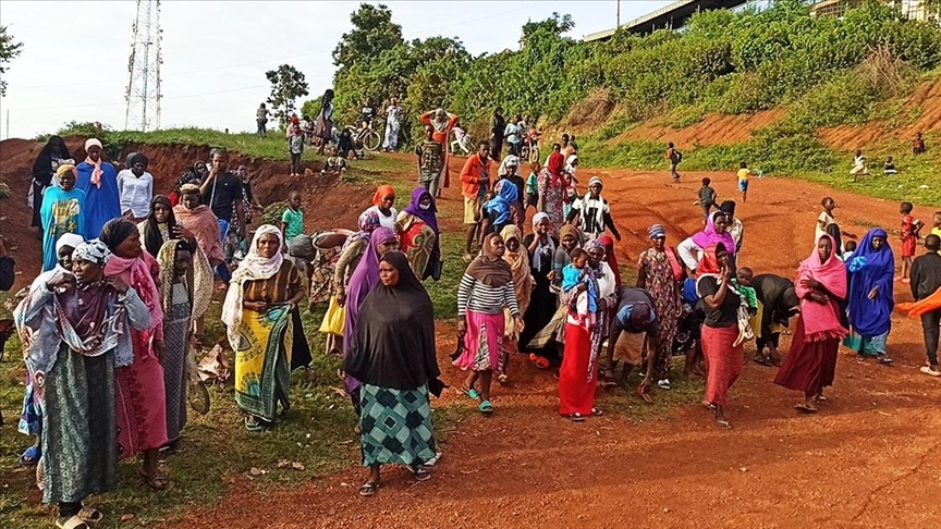 Daily life and social customs in Uganda